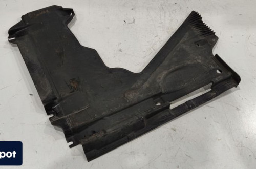 OSŁONA PODWOZIA PRAWY TYŁ AUDI A4 B9 8W0825216E