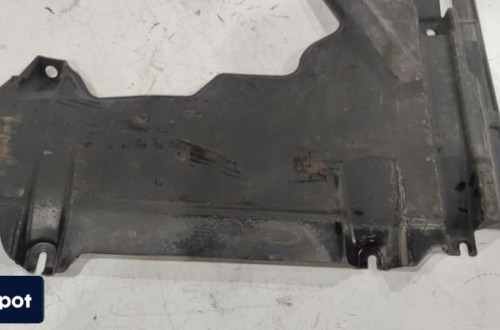 OSŁONA PODWOZIA PRAWY TYŁ AUDI A4 B9 8W0825216E