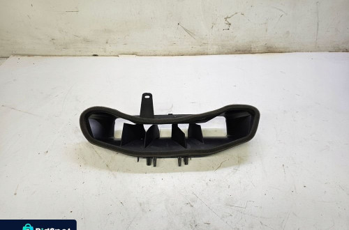 WOLT KANAŁ POWIETRZA AUDI A6 C8 A7 4K1858431