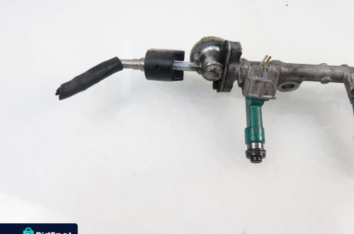 LISTWA WTRYSKOWA TOYOTA RAV 4 III 2.0 4WD 2325028080