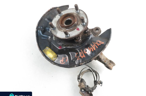 ZWROTNICA PIASTA PRZEDNIA LEWA TOYOTA COROLLA E15 1.4 VVT