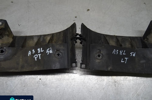 AUDI A3 8L HB 5D 96-00 ŚLIZG POD LAMPĘ PRAWY LEWY TYŁ TYLNI