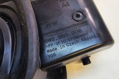 KLAPKA WLEWU PALIWA AUDI A4 B9 8W0809906A LY9T