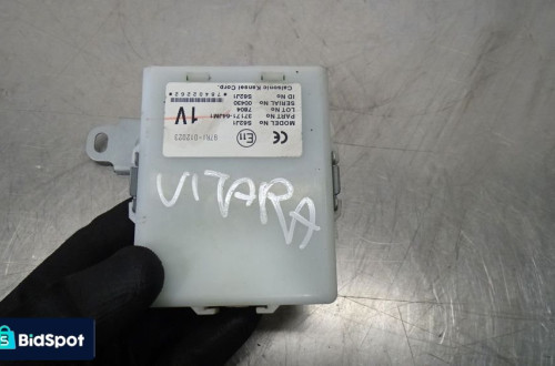 MODUŁ KEYLESS SUZUKI GRAND VITARA II 1.9DDiS  37171-64JM1