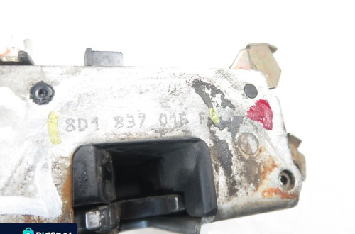 ZAMEK LEWY PRZEDNI AUDI A4 B5 8D1837015F