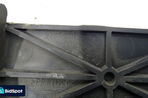 OSŁONA PASA PRZEDNIEGO RENAULT TRAFIC II 2.0DCI