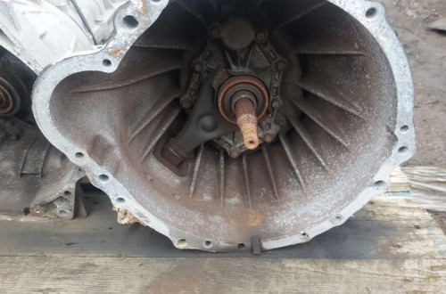 Skrzynia biegów  NISSAN TERRANO II 98-07 2.7TDi 125KM