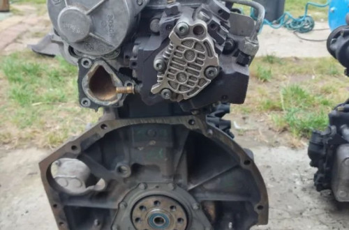 Silnik Nissan Qashqai Laguna Megane 2.0DCI 150KM M9R