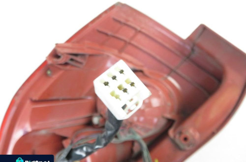 LAMPA LEWA TYLNA MAZDA 5 CR19 C23551160