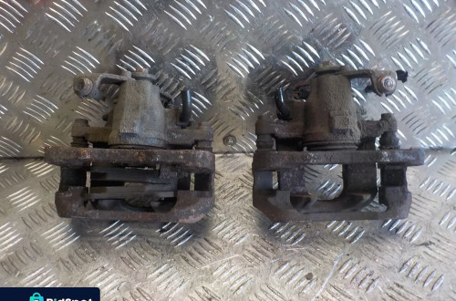 CHRYSLER GRAND VOAGER V ZACISK TYŁ