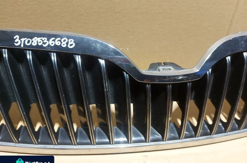 Atrapa chłodnicy grill Skoda Superb lift '10r 3T0853668B
