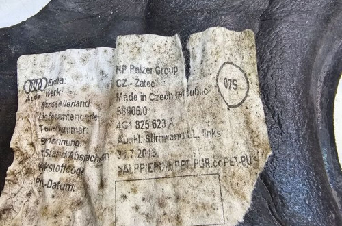 OSŁONA TERMICZNA PODŁUŻNICY AUDI A6 C7 4G1825623A