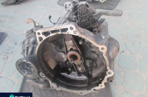skrzynia biegów Touran Caddy Octavia 1.9TDI JYJ