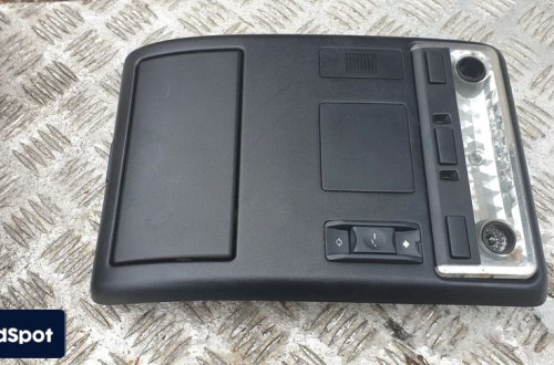 bmw x5 e53 lampka oswietlenie kabiny wnetrza 8258057