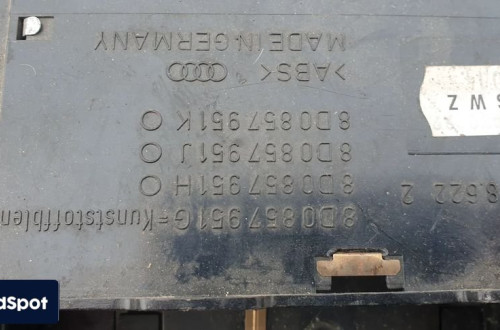 audi a4 b5 lift popielniczka przód przednia 8d0857951g