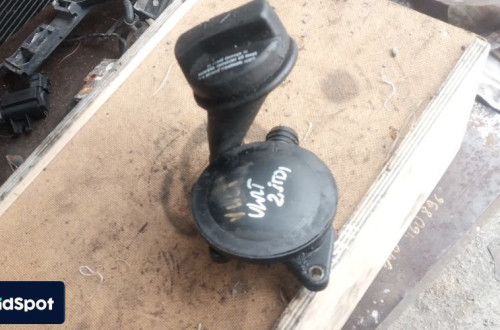 vw lt 2.5tdi 2.5 korek wlewu oleju 074115308d