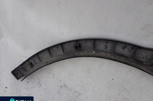 SUBARU OUTBACK IV 09- LISTWA BŁOTNIKA PRAWA TYŁ