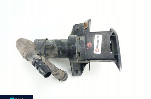 SPRYSKIWACZ LAMPY PRAWY MITSUBISHI OUTLANDER I 1 CU (2001-2006) X42