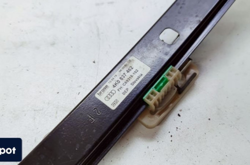 MECHANIZM SZYBY PRAWY PRZÓD AUDI A6 C8 4K0837462