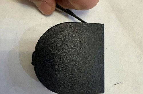 ALFA ROMEO STELVIO 16-20r. - ZAŚLEPKA HAKA ZDERZAKA TYŁ 50553753