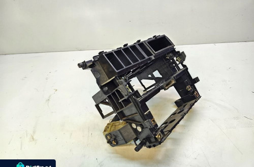 RAMKA ŚRODKOWA KOSZ 1 DIN AUDI A4 B5 8D0857007C
