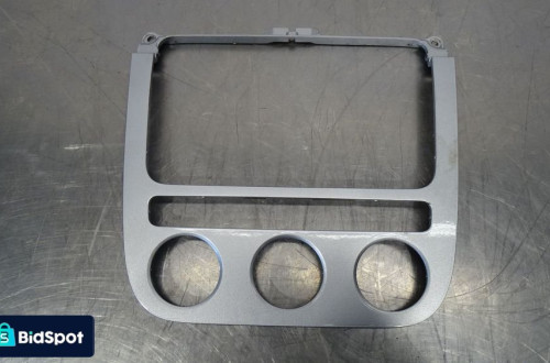 RAMKA RADIA VOLKSWAGEN GOLF V 2.0TDI 1K0858071E