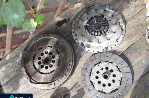 Sprzęglik docisk Tarcza dwumas Volvo V70 S80 2.5T
