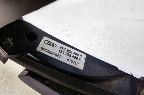 RAMIĘ WYCIERACZKI LEWE AUDI A6 C8 4K 4K1955405C