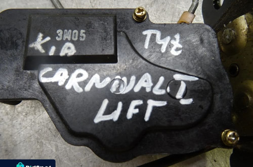 KIA CARNIVAL I LIFT 01-05 2.9 CRDI ZAMEK KLAPY