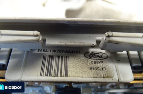 LAMPKA OŚWIETLENIA KABINY FORD S-MAX 2.0TDCI 8A6A-13K767-AA