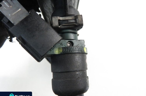 LISTWA WTRYSKOWA VW GOLF IV 1.6 06A133317A 037906031AA APF