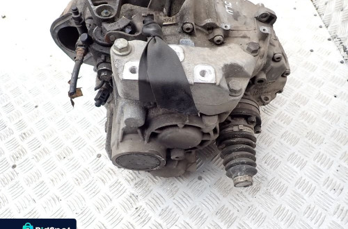 SKRZYNIA BIEGOW PASSAT B6 GOLF V 2.0 TDI JLU  RADOM