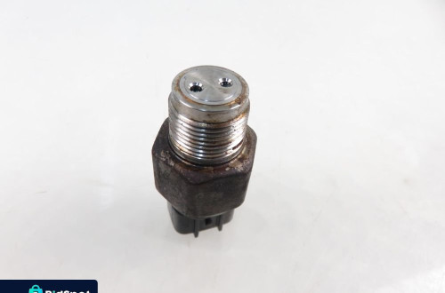 CZUJNIK CIŚNINIA PALIWA TOYOTA COROLLA E12 2.0 D-4D 8945860010