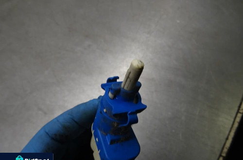 FORD FOCUS MK2 04-07 CZUJNIK STOPU