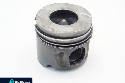 Tłok 82L69 1.9 Cdti Astra H Vectra Zafira Signum