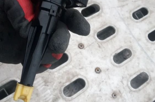 bmw f20 f39 116i mini cooper f56 f45 f46 czujnik pozjomu oleju 8638754