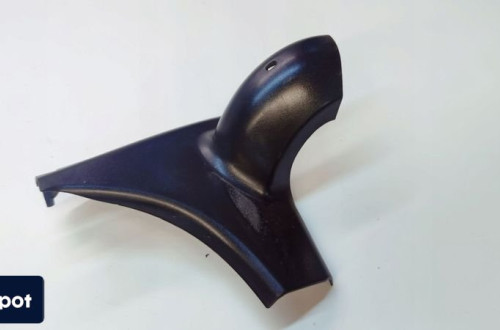 OSŁONA ZAWIASU PRAWY TYŁ AUDI A3 8P 8P4827280