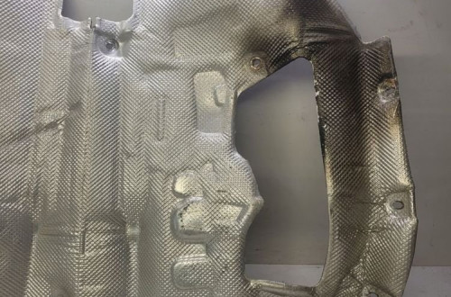 OSŁONA TERMICZNA TUNELU AUDI A4 B9 A5 8W0803979C