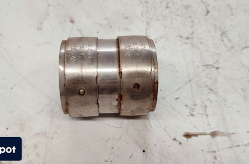 OBEJMA WYDECHU TŁUMIKA AUDI A4 B8 A5 8W0253141