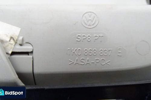 OŚWIETLENIE KABINY PRZÓD VOLKSWAGEN GOLF VI 1.4 TSI
