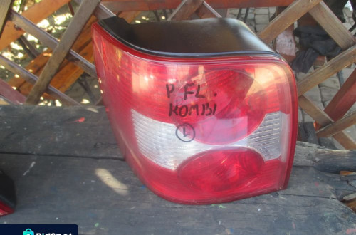 lampa tył VW Passat B5 FL kombi