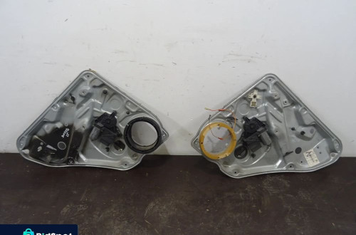 SKODA SUPERB I 01-05 2.8 V6 PODNOŚNIK SZYB PRAWY LEWY TYŁ TYLNY
