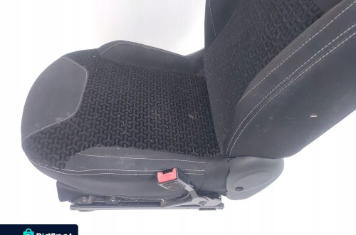 FOTEL PRAWY PRZÓD CITROEN C3 II EUROPA