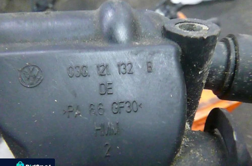 vw golf skoda obudowa termostatu termostat 03g121132b