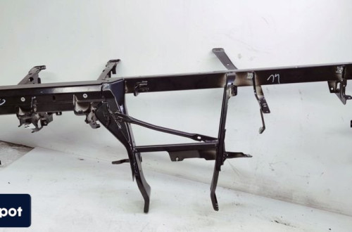 STELAŻ DESKI ROZDZIELCZEJ AUDI A4 B9 8W1857017C