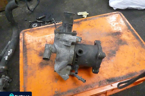 citroen c15 1.9d obudowa termostatu