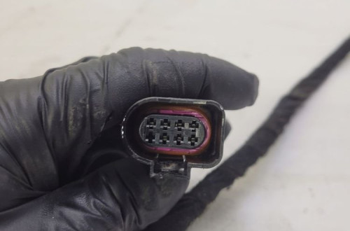WIĄZKA DRZWI PRAWY PRZÓD AUDI A4 B7 8E1971029S
