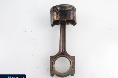TŁOK KORBOWÓD FORD MONDEO MK3 1.8 16V CGBA