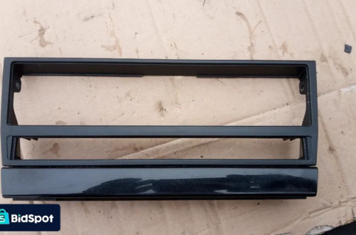 bmw e39 5 listwa ramka deski radia 8185256