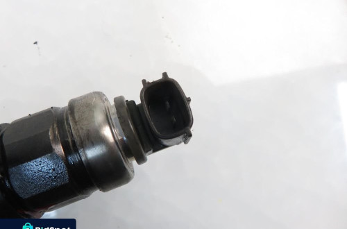 WTRYSKIWACZ TOYOTA COROLLA E12 2.0 D-4D 236700G010